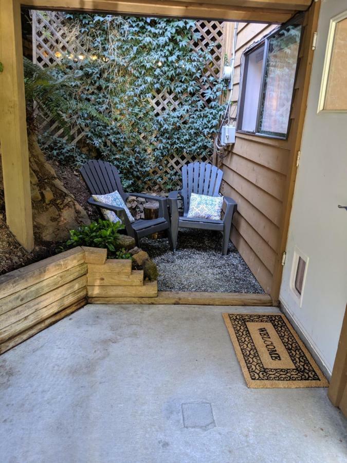 Oceanspray Hideaway Lägenhet North Saanich Exteriör bild
